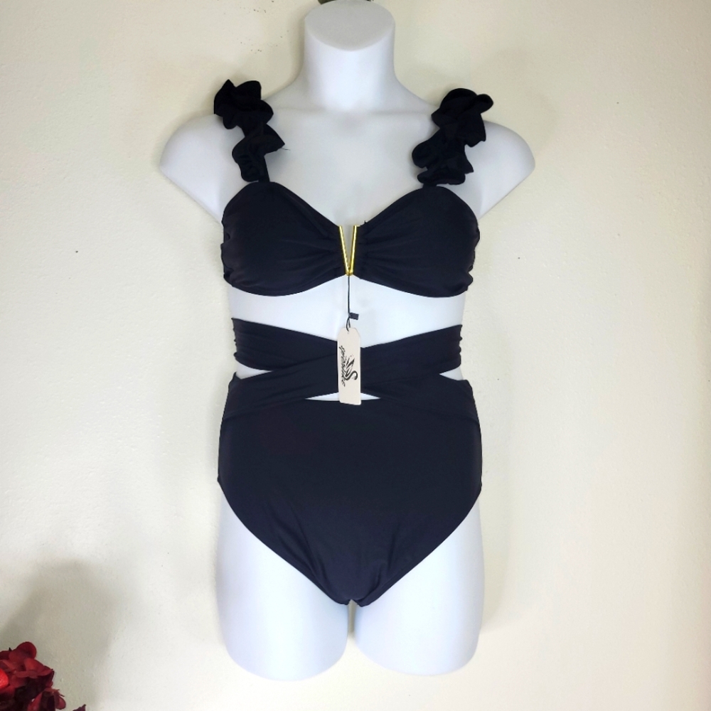 🤑 4for$20 Closet Blowout!  Black Bikini with Elegant Design and High-Leg Cut